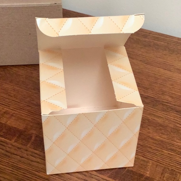 Gift Boxes - Picture 8 of 13